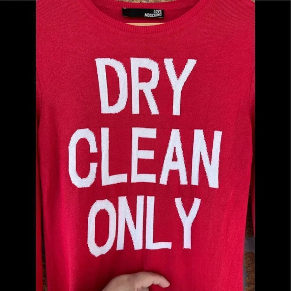 love Moschino red dry clean only sweater small - Picture 4 of 8